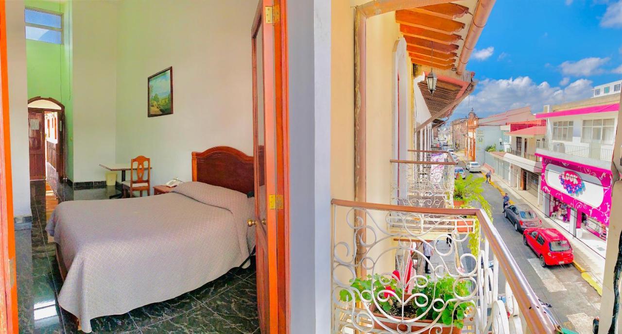 Real De Juarez Hotel Xalapa Exterior photo